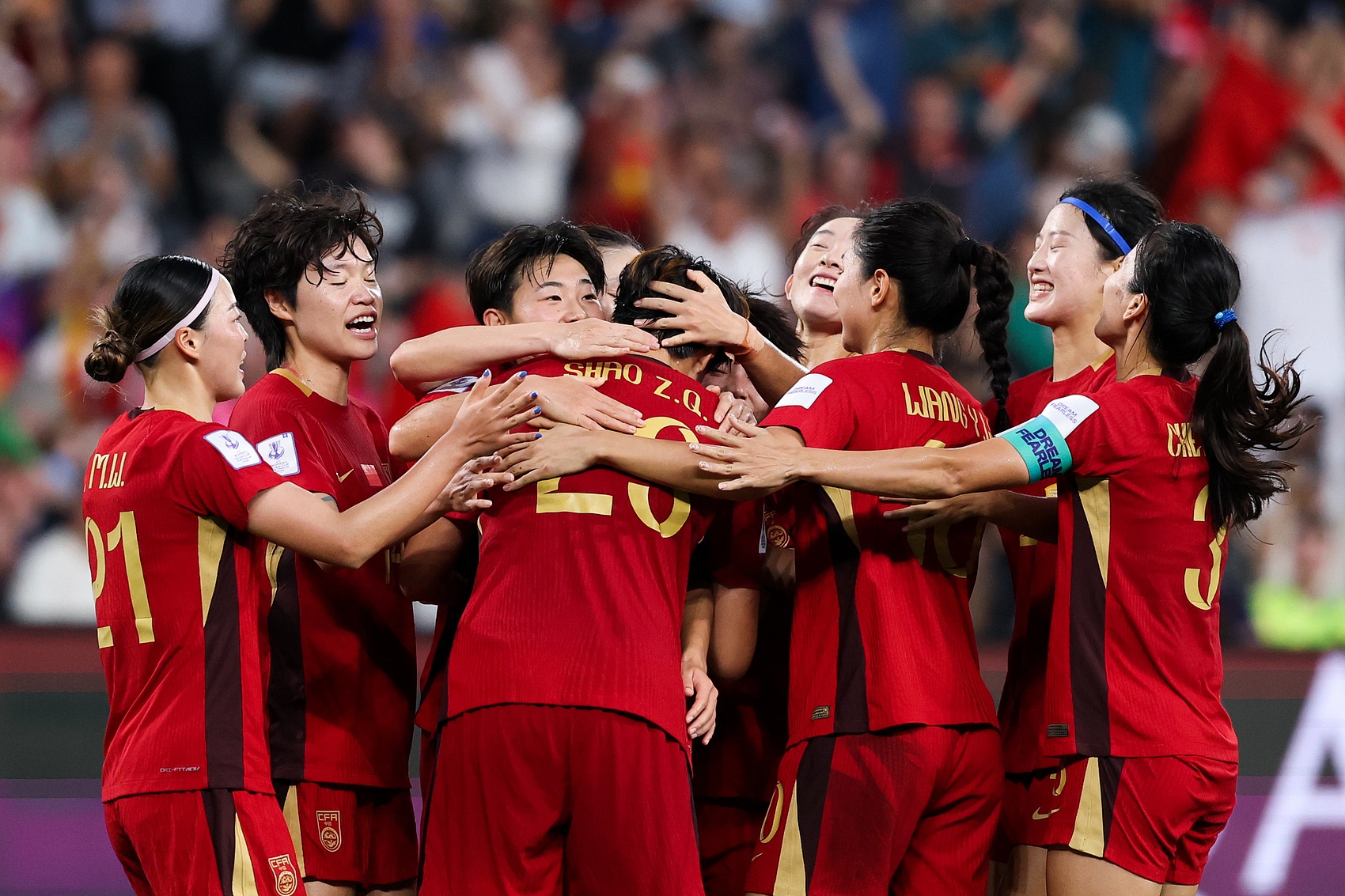 开云体育app下载-FIFA女足排名：中国女足上升1位世界第16，日本亚洲杯夺冠升至第5